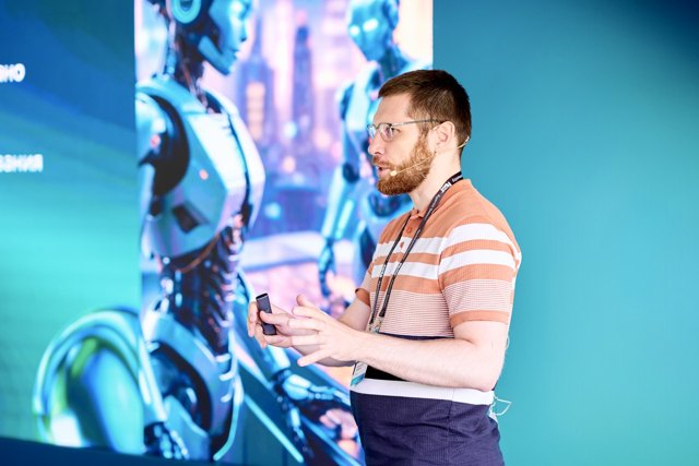 TCF_352_24-07-25 Large.jpeg