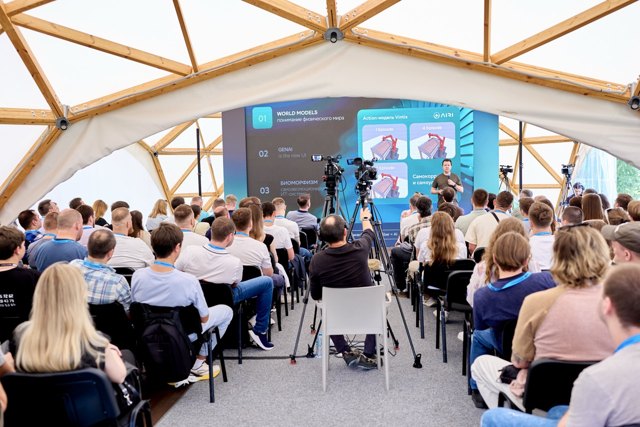 TCF_179_24-07-25 Large.jpeg