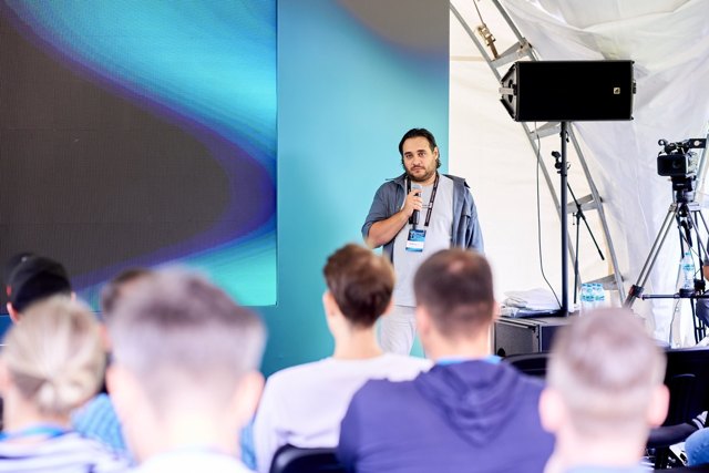 TCF_256_24-07-25 Large.jpeg